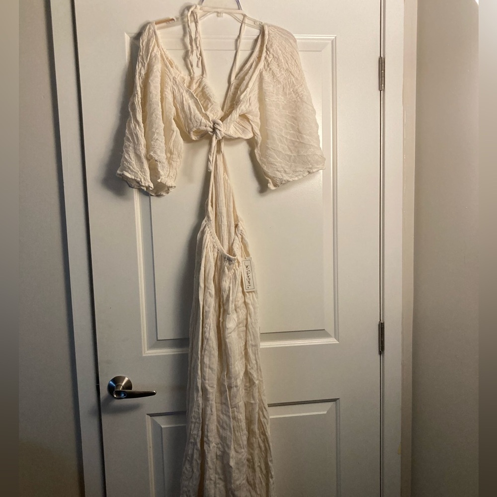 Jen’s pirate booty Rambling Rose Mid Drift Cut Out Maxi Dress NWT - Picture 13 of 16